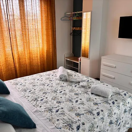 Affittacamere Il Faro Di Santa Lucia Napoli