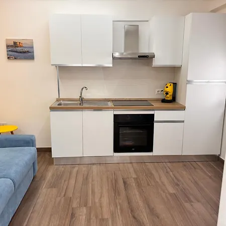 Il Faro Di Santa Lucia Affittacamere Napoli