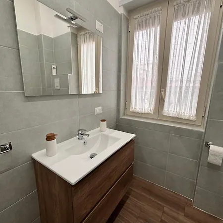 Il Faro Di Santa Lucia 4* Napoli